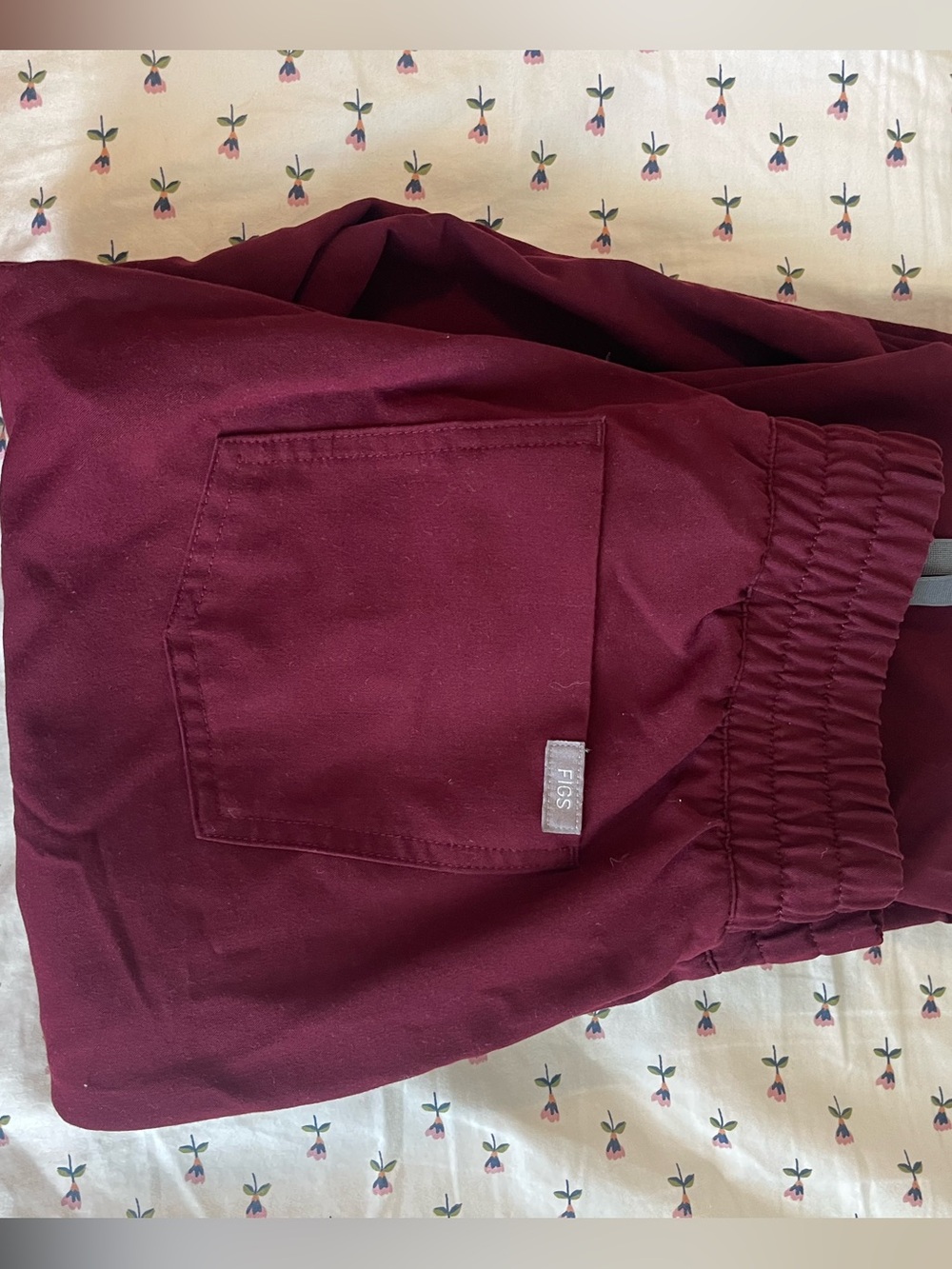 Figs Maroon Scrub Pants M